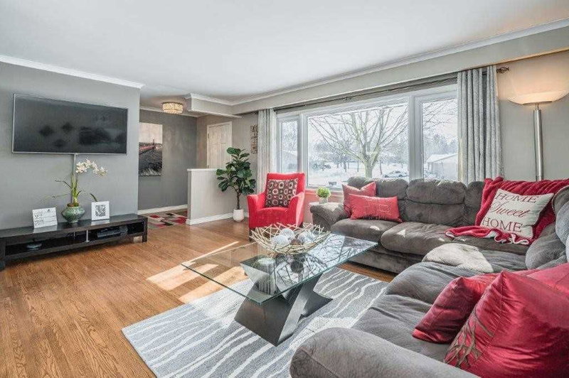 162 Greenbrook Dr, Kitchener, N2M 4J7 | Image 2