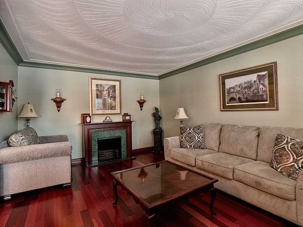 Detached House sold at 35 Albion Falls Boulevard, Hamilton, Albion Falls, L8W1R4 - MLS: X5122802
