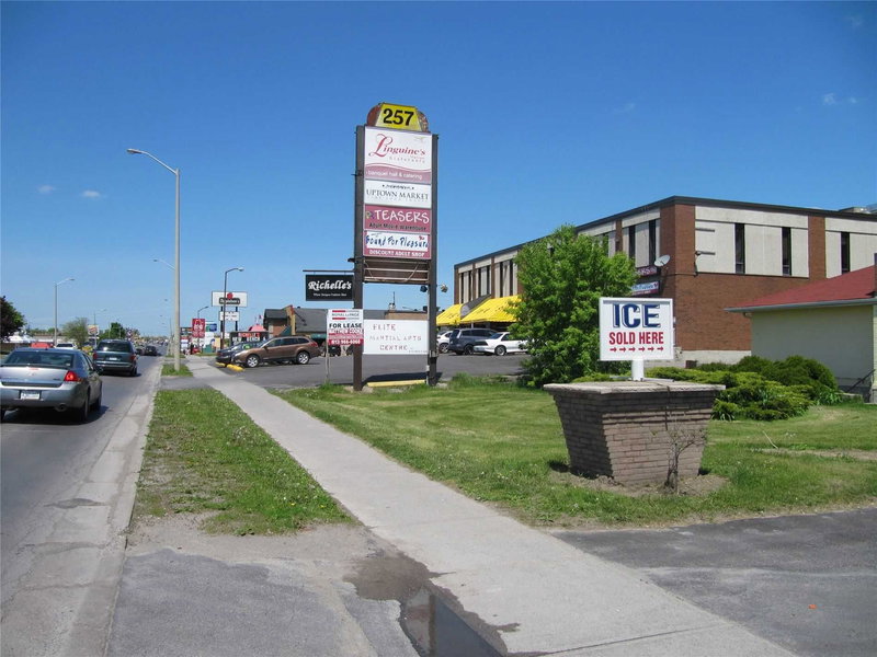 215 - 257 North Front St, Belleville, K8P 3C3 | Image 3