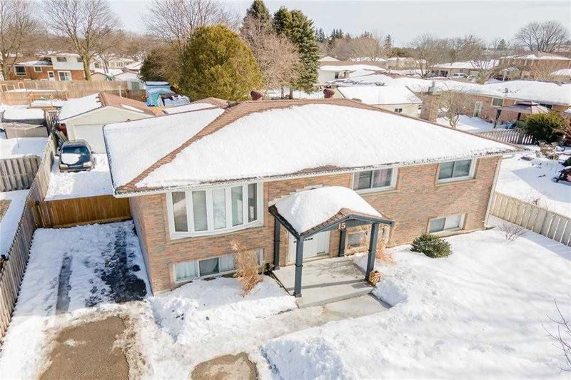 15 Douglas Ave, Norfolk, N3Y4Z1 | Image 2