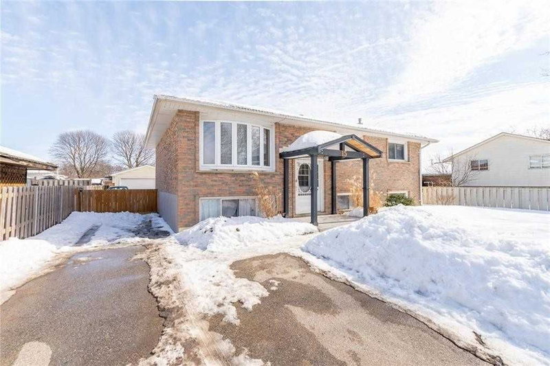 15 Douglas Ave, Norfolk, N3Y4Z1 | Image 3