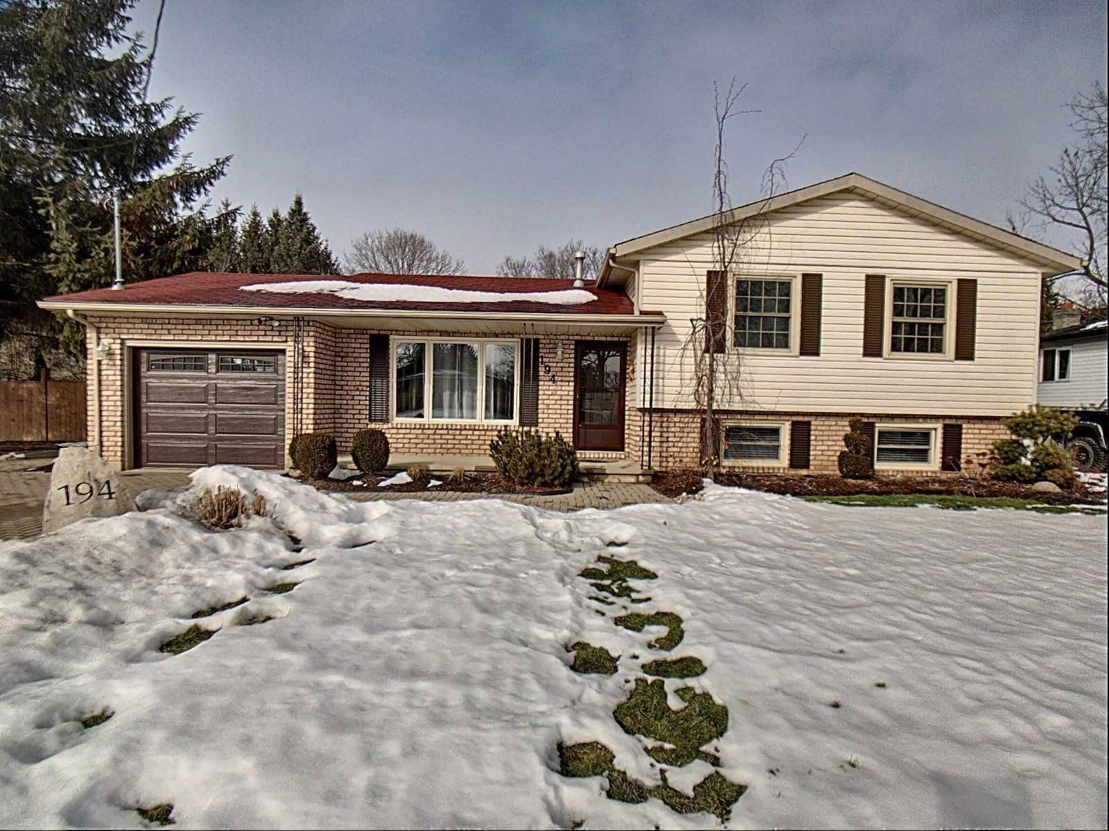 Detached House sold at 194 Bethany Street, North Middlesex, N0M 2K0 - MLS: X5132230