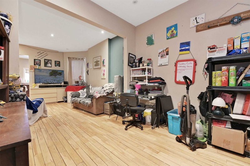 334 Cannon St E, Hamilton, L8L 2B9 | Image 2