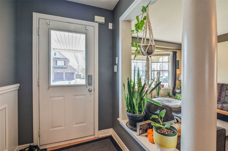 389 Wright Cres, Niagara-on-the-Lake, L0S 1J0 | Image 2