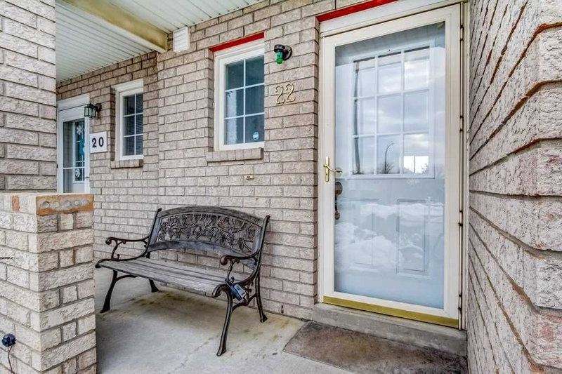 22 Golden Terrace Crt, Kitchener, N2N3L2 | Image 3