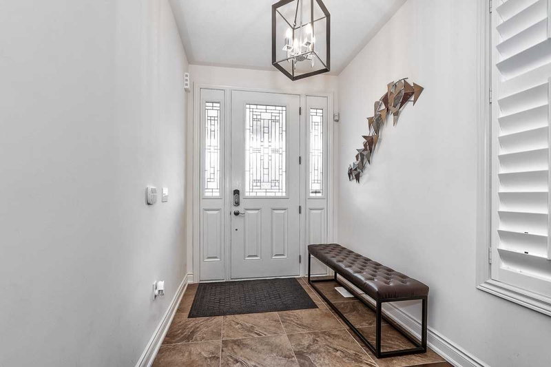 114 Chaumont Dr, Hamilton, L8J 0J8 | Image 3