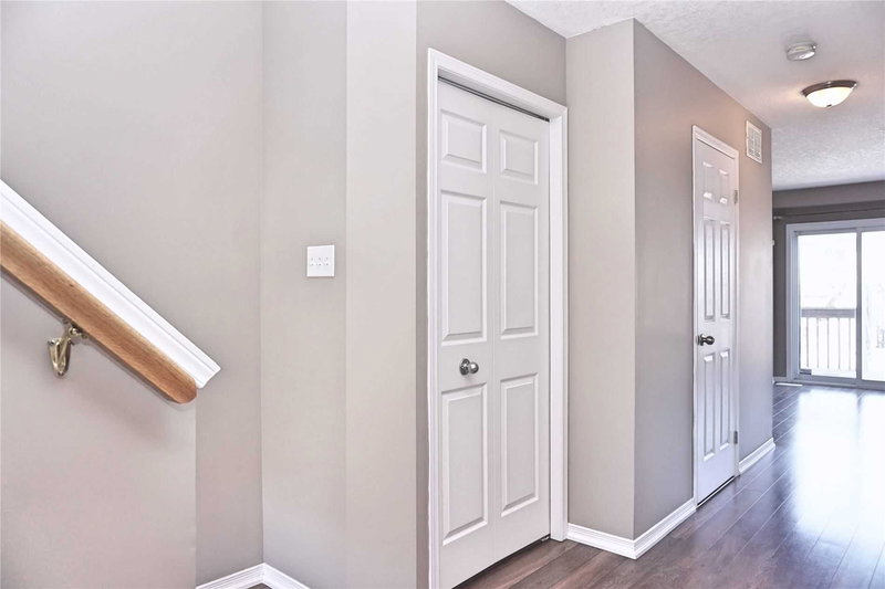 40 Madeleine St, Kitchener, N2R 1V4 | Image 2