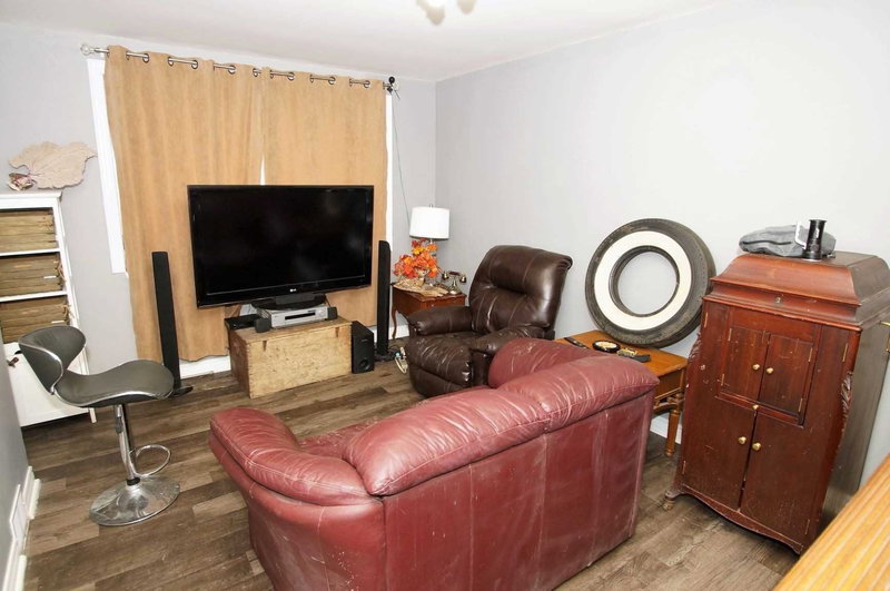 395 Paling Ave N, Hamilton, L8H5K1 | Image 3