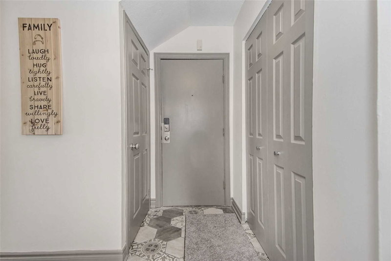 J - 766 Walter St, Cambridge, N3H 4P3 | Image 2