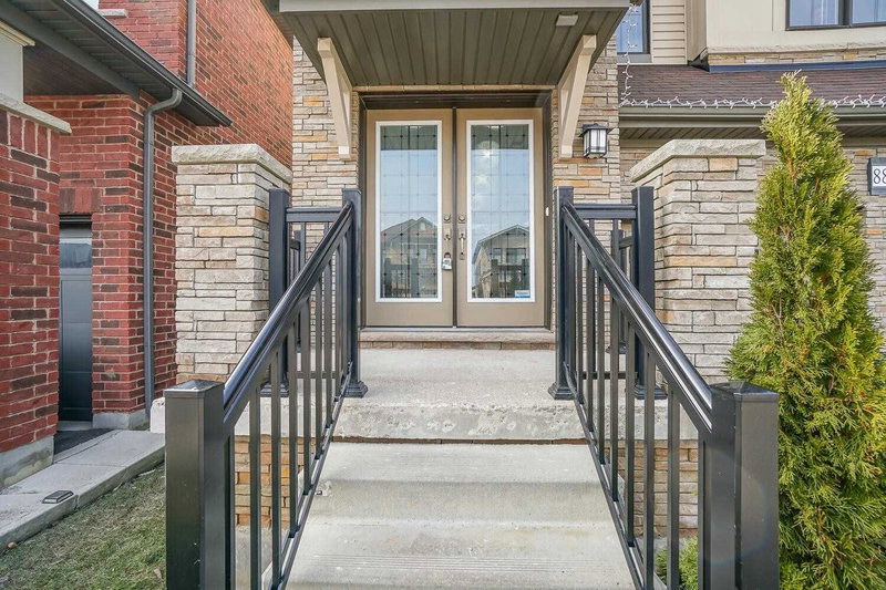 88 West Glen Ave, Hamilton, L8J0H8 | Image 3