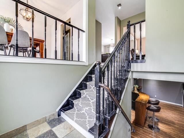 6 Sparrow Crt, Kawartha Lakes, K0M2C0 | Image 3