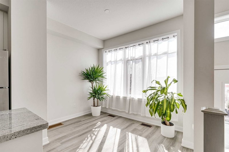 59 Markle Cres, Hamilton, L9G 0H3 | Image 2