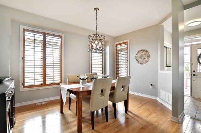 4 Raintree Dr, Hamilton, L8E 0B1 | Image 2