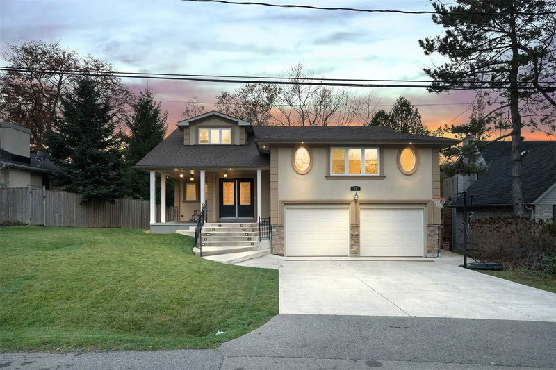 26 Hostein Dr, Hamilton, L9G 2S5 | Image 2