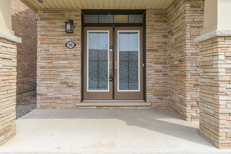 96 Scarletwood St, Hamilton, L8J 0K8 | Image 2