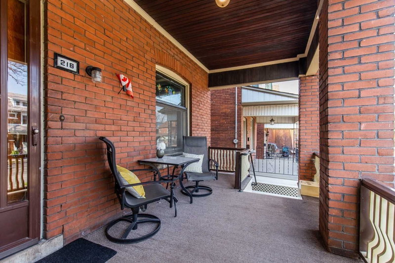 216 Maplewood Ave, Hamilton, L8M 1X8 | Image 2