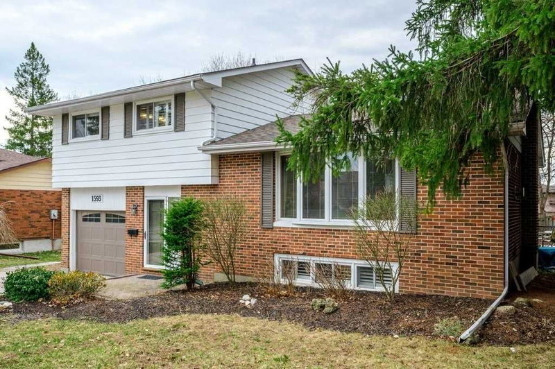 1593 Westbrook Dr, Peterborough, K9J 6R6 | Image 3