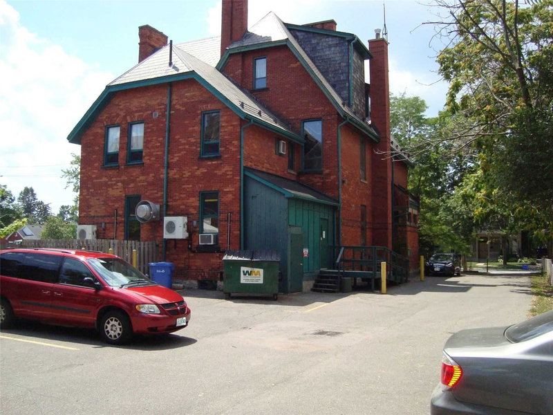 25 William St, Brantford, N3T 3K4 | Image 2