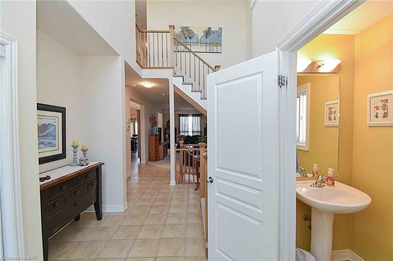 80 Loretta Dr, Niagara-on-the-Lake, L0S 1T0 | Image 3