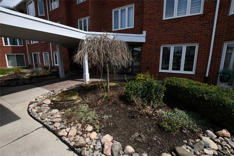 112 - 2 Heritage Way, Kawartha Lakes, K9V 5P5 | Image 3