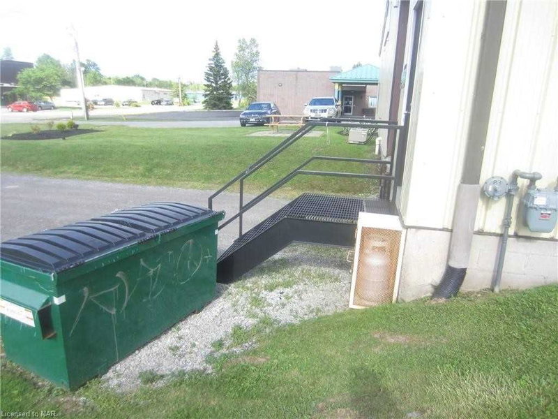 625 Industrial Dr, Fort Erie, L2A 5M4 | Image 2