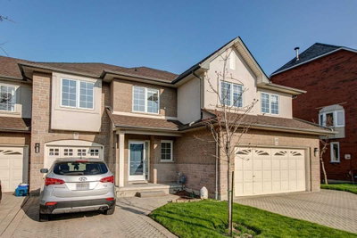 Townhouse sold at 9-85 Edgewater Drive, Hamilton, Ontario, L8E4Z2 - Lakeshore - MLS: X5223547