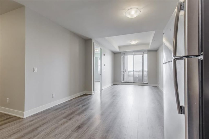 806 - 150 Main St W, Hamilton, L8P 1H8 | Image 3