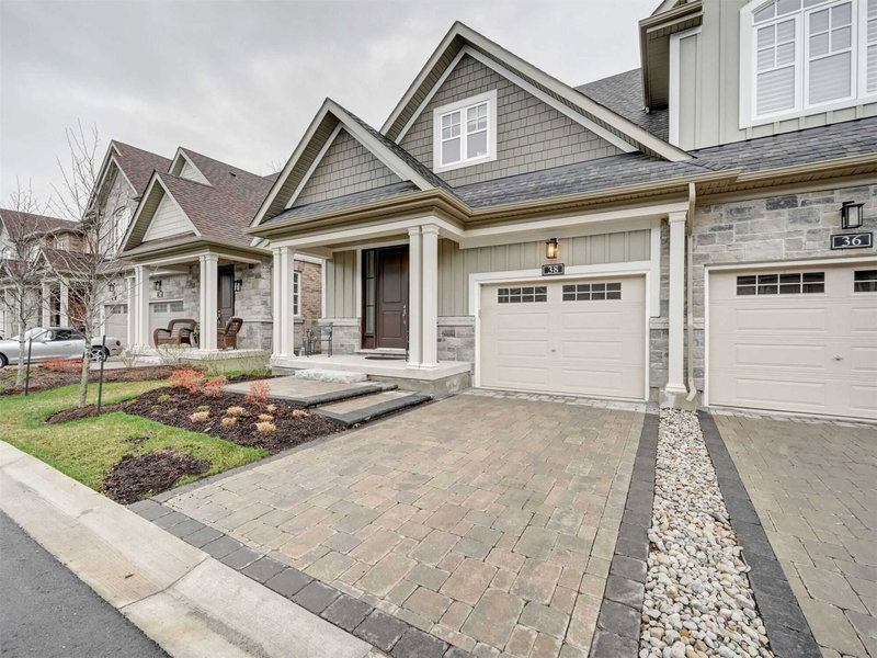 38 Windsor Circ, Niagara-on-the-Lake, L0S1J0 | Image 2