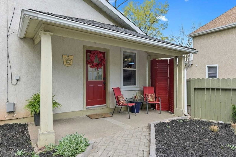 15 Maple Ave, Hamilton, L8G 2P1 | Image 3