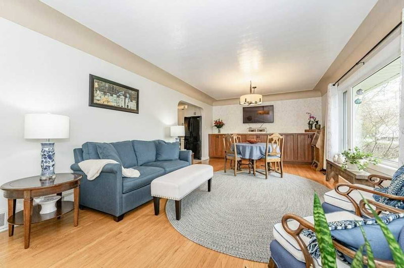 2 Cadillac Dr, Guelph, N1E 2B5 | Image 3