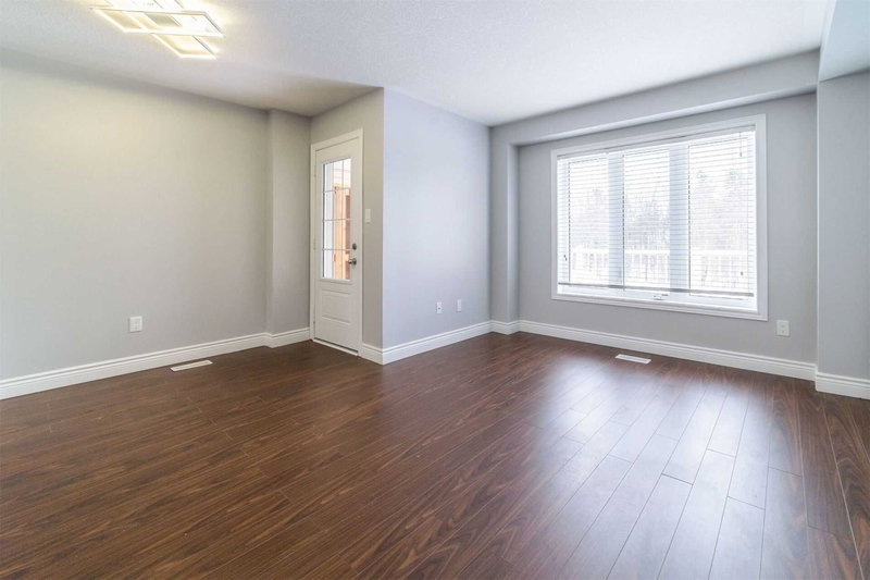 66 Knotty Pine Ave, Cambridge, N3H 0E2 | Image 3