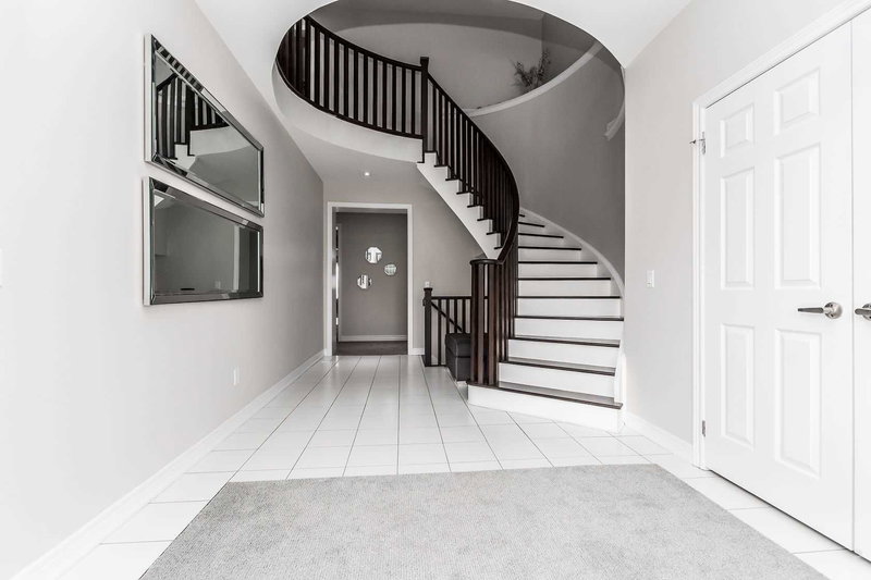 181 Johnson Dr, Shelburne, L9V3V7 | Image 2