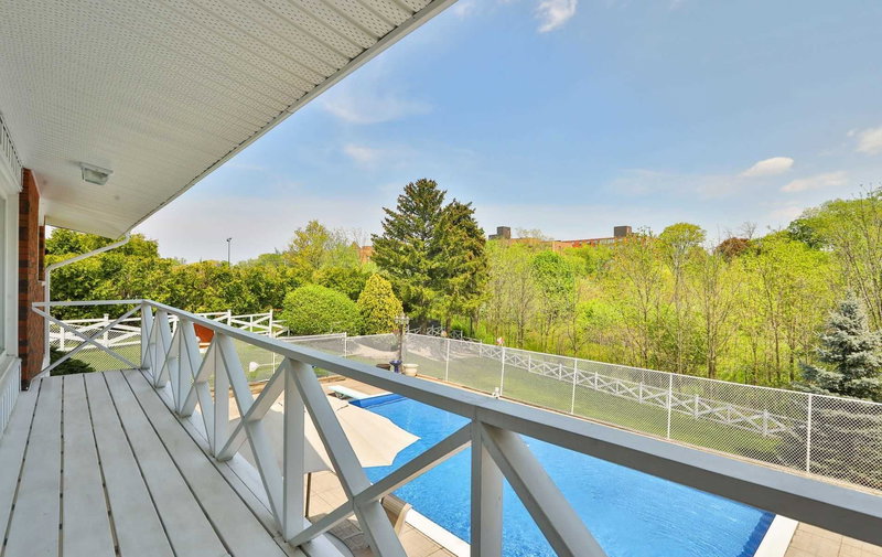 90 Mountain Ave N, Hamilton, L8G 3P7 | Image 2