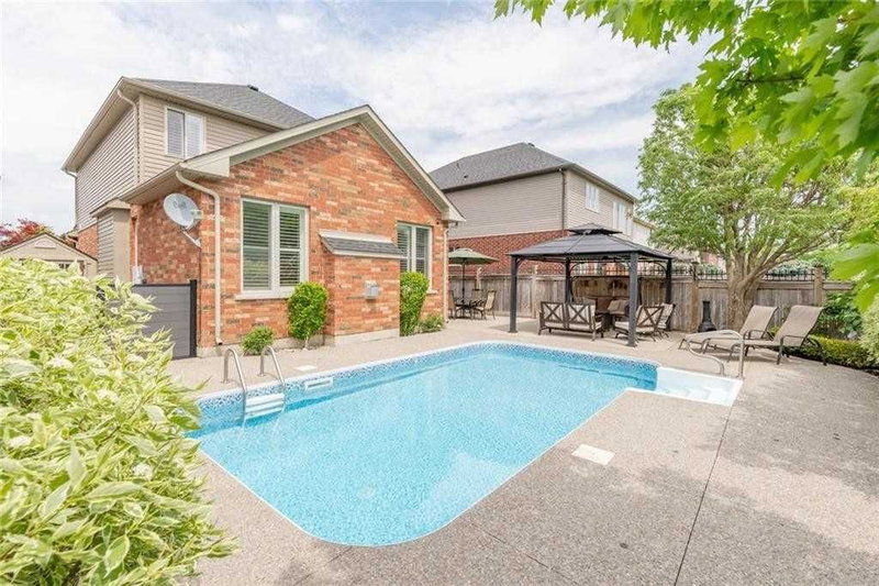 12 Degrow Cres, Hamilton, L0R 1C0 | Image 2