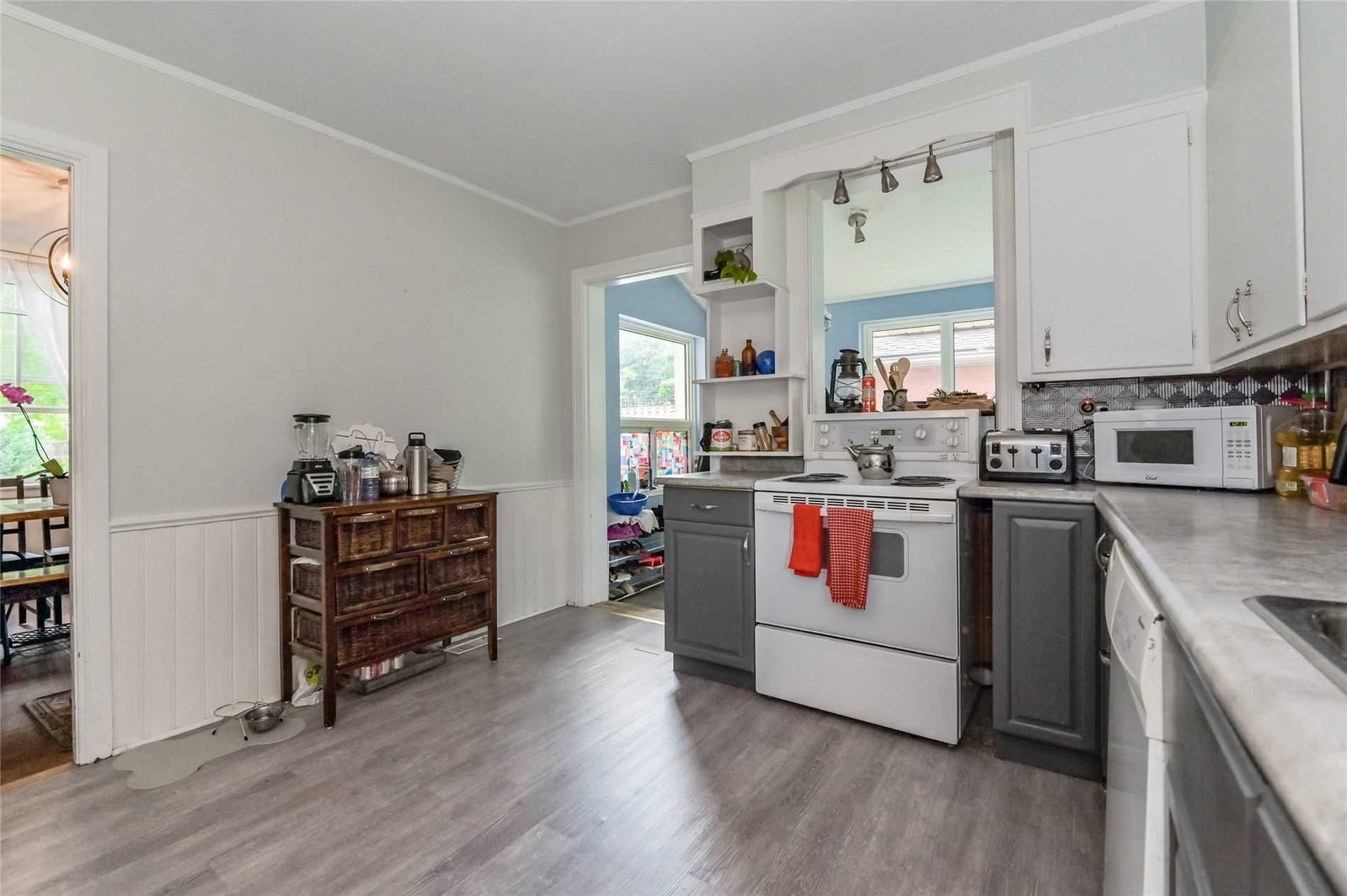 Listing Image 16