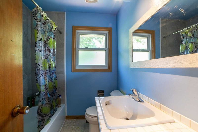 340 Glenridge Ave, St. Catharines, L2T 3K7 | Image 3