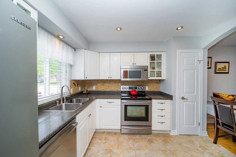 66 - 8136 Coventry Rd, Niagara Falls, L2H2X6 | Image 3