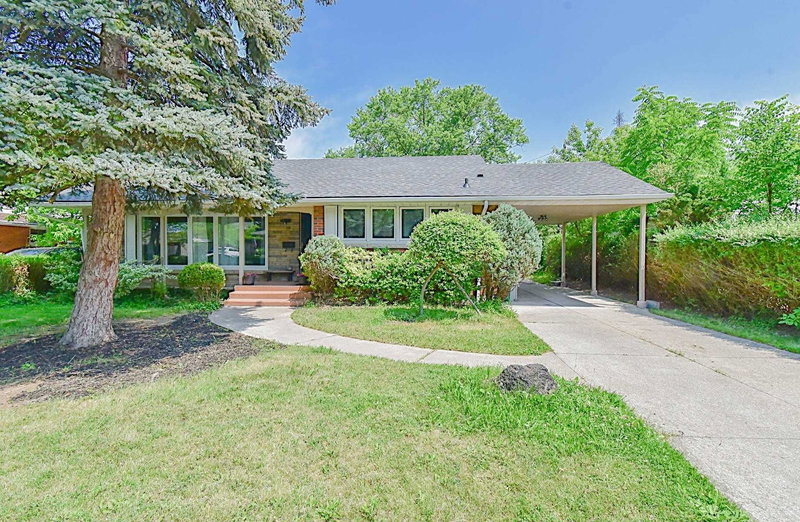 26 Larchwood Dr, St. Catharines, L2T 2H5 | Image 2