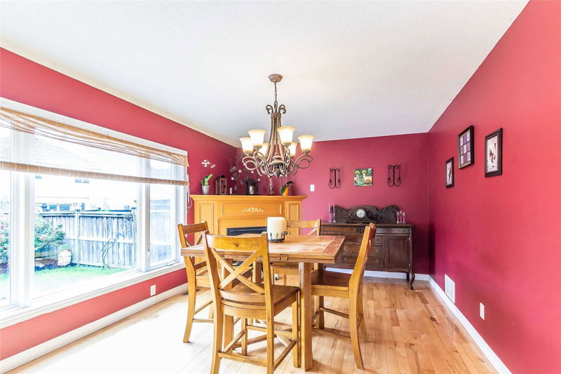 55 Mcfarlane Dr, Cambridge, N3C 4L7 | Image 3