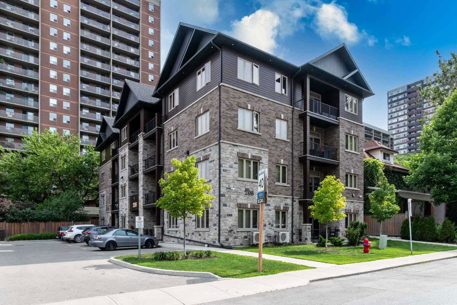 Condo sold at 104-208 Bold Street, Hamilton, Durand, L8P 1V6 - MLS: X5291658