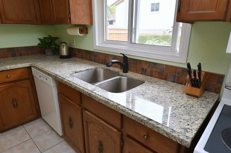 1 Parkway Pl, Hamilton, L9H 6K3 | Image 3