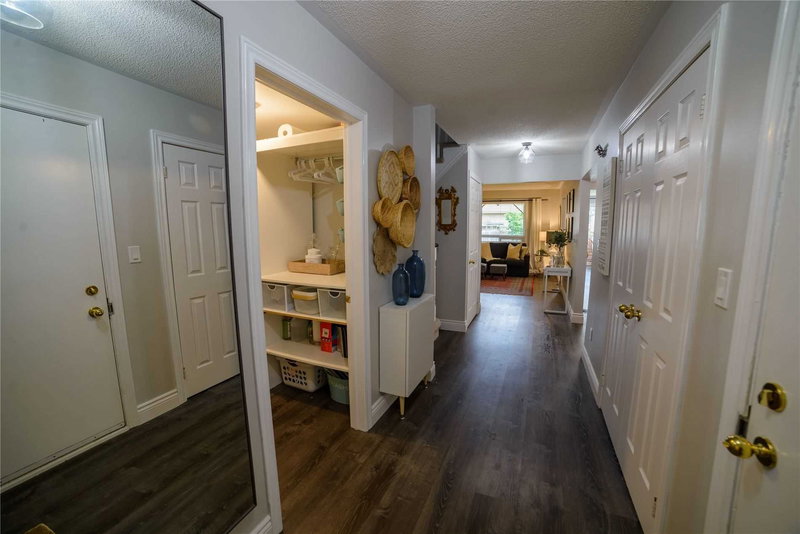 537 Wilfred Dr, Peterborough, K9K 2H1 | Image 2