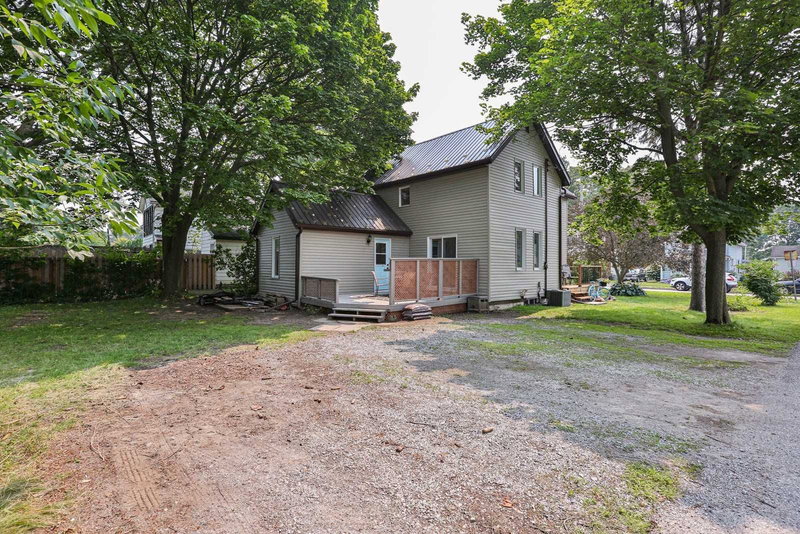10 Pearl St, Tillsonburg, N4G 1L3 | Image 2