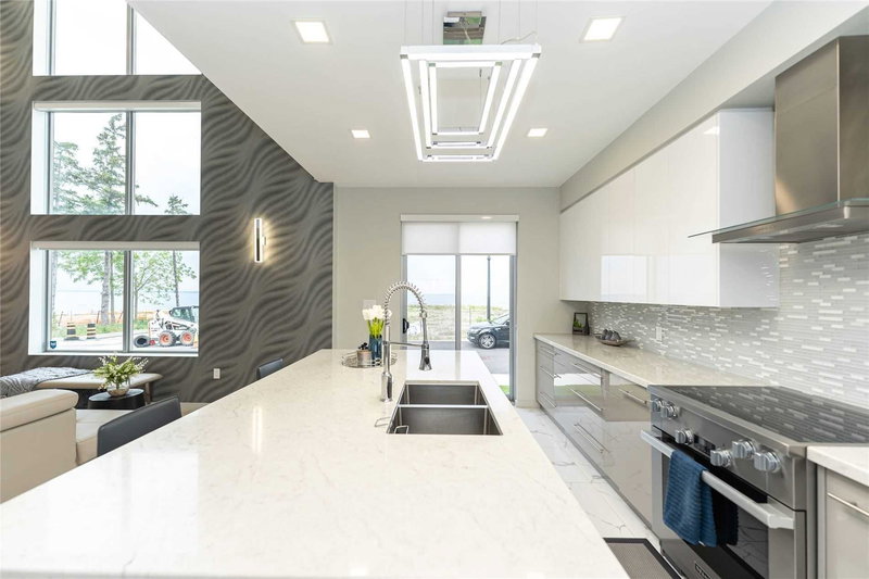 4 Sunrow Gate, Hamilton, L8E5C1 | Image 2