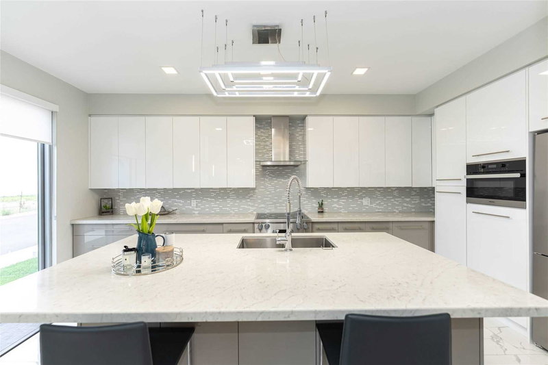 4 Sunrow Gate, Hamilton, L8E5C1 | Image 3