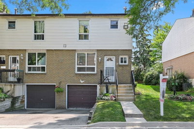 Townhouse sold at 15-1301 Upper Gage Avenue, Hamilton, Ontario, L8W 1E5 - Quinndale - MLS: X5335313