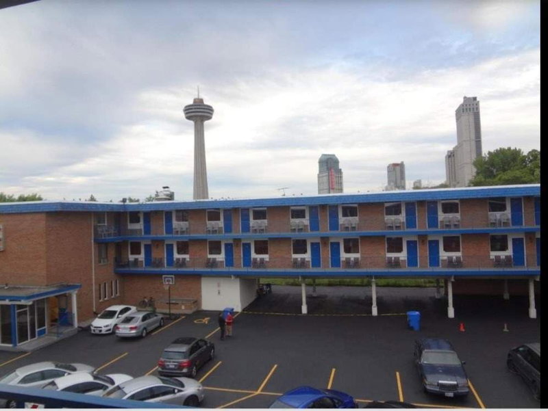 5951 Clark Ave, Niagara Falls, L2G3W3 | Image 2