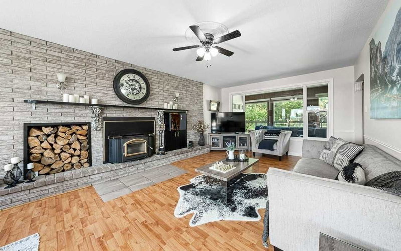 122 Fenelon Dr, Kawartha Lakes, K0M1G0 | Image 2