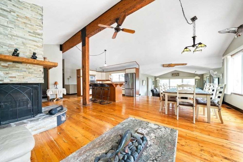 102 Albert St, Kawartha Lakes, K0M1K0 | Image 2