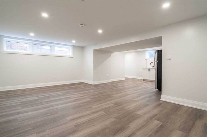 2 - 1141 Mohawk Rd E, Hamilton, L8T 2S4 | Image 3